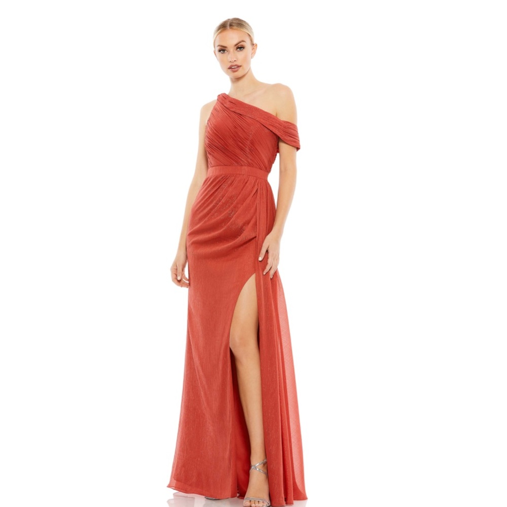 Drapped one shoulder chiffon dress